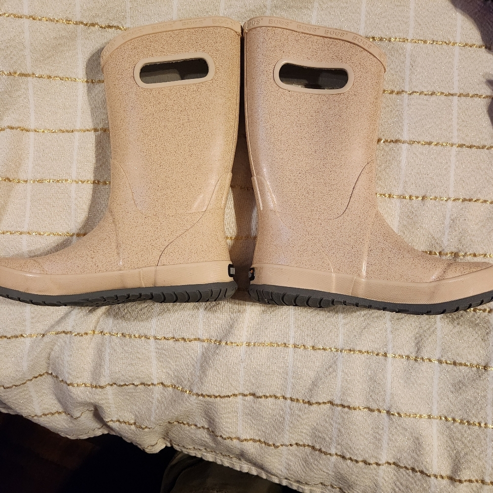 Bogs Sand-Toned Glitter Rain Waterproof Boots - Picture 4 of 8
